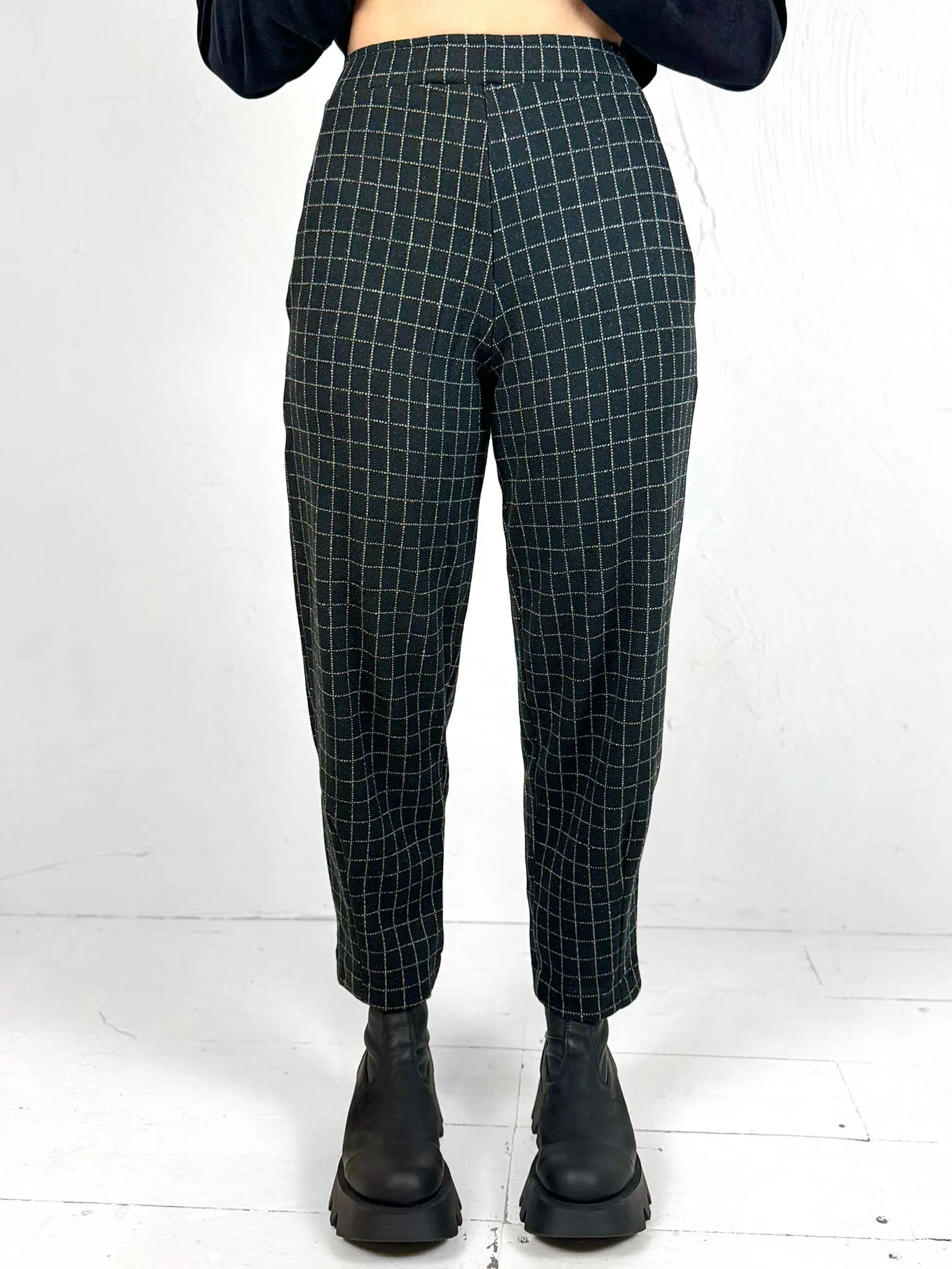 Cervo J Soft Graph Check Narrow Trousers