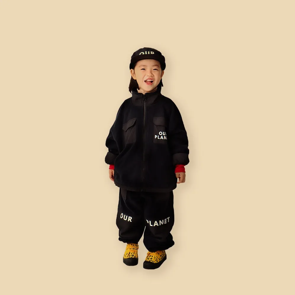 Jelly Mallow Our Planet  Fleece Zip-up Jacket Black