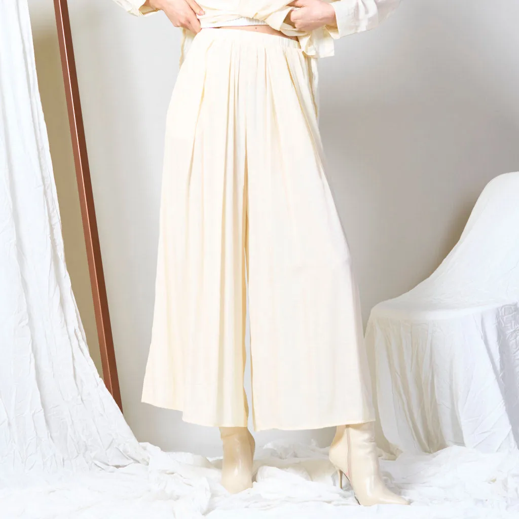 Wide leg trousers wholesale